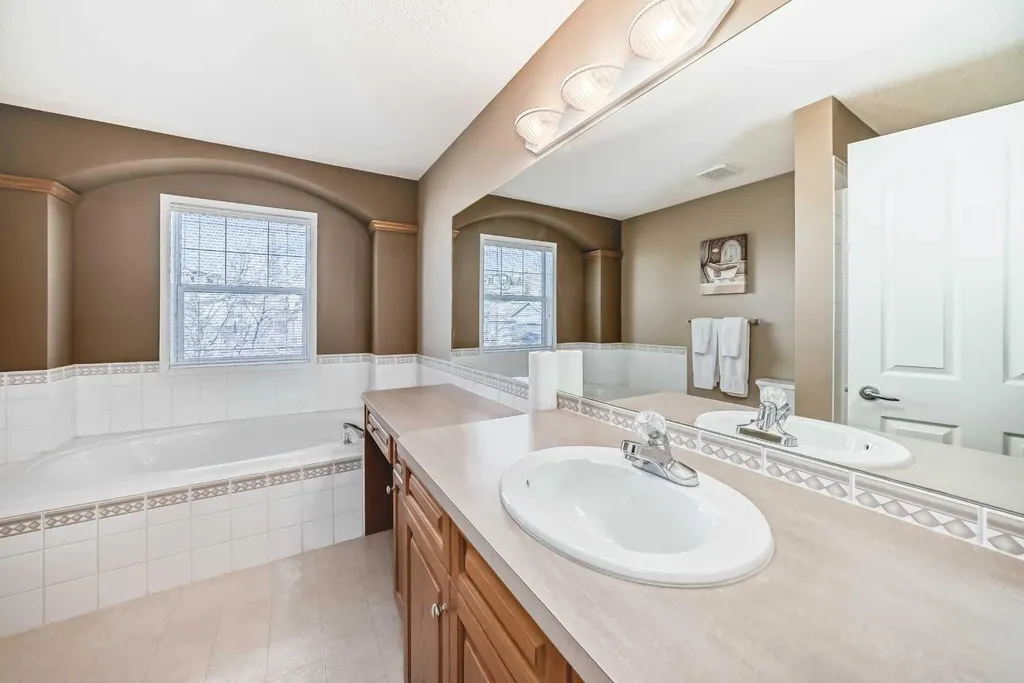 3767 Springbank Drive SW Calgary AB T3H 4J5