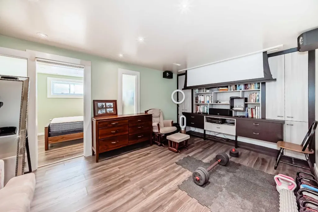 3767 Springbank Drive SW Calgary AB T3H 4J5