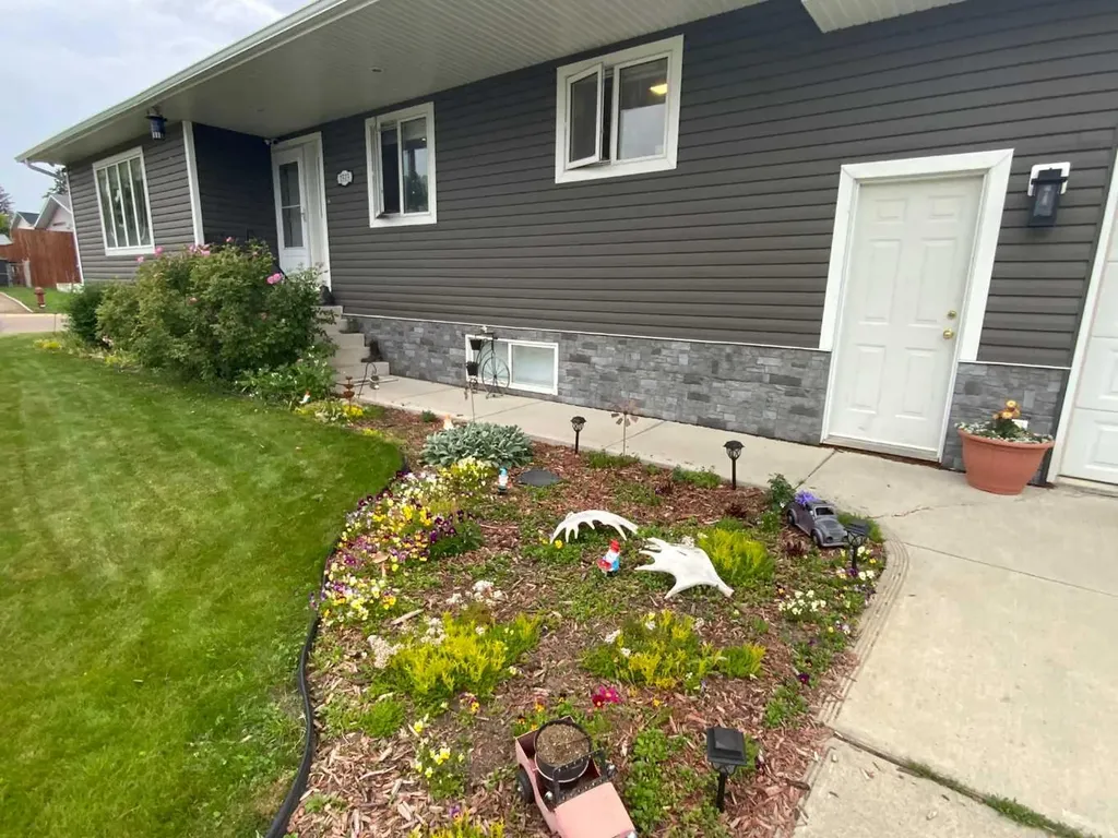 1513 Westview Drive Bowden AB T0M 0K0