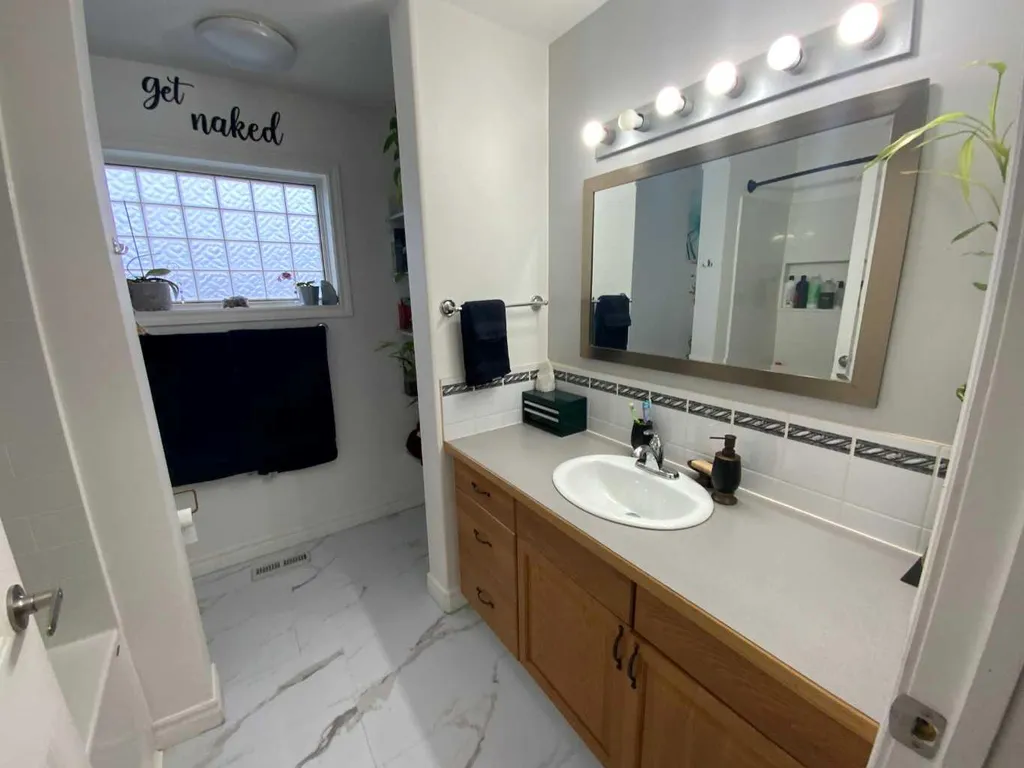 1513 Westview Drive Bowden AB T0M 0K0