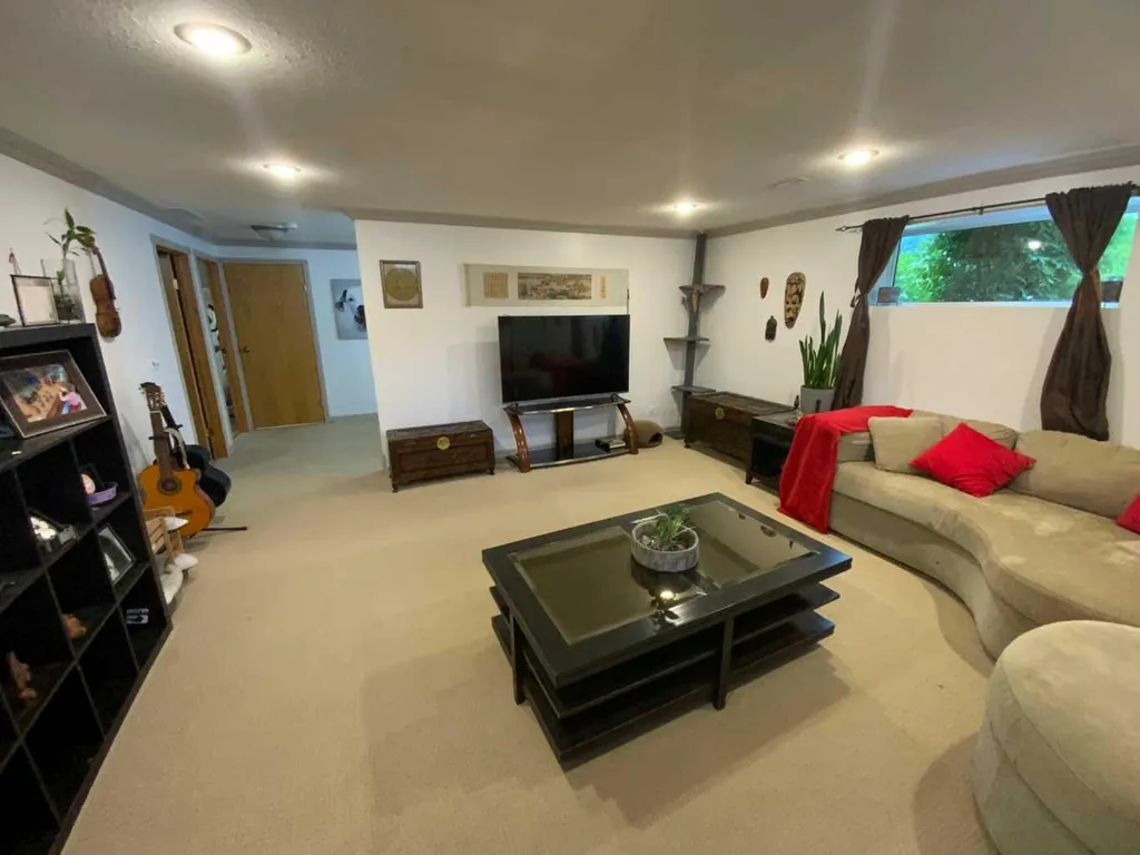 1513 Westview Drive Bowden AB T0M 0K0