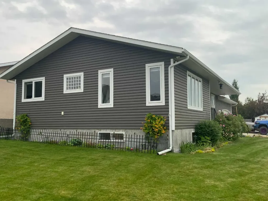 1513 Westview Drive Bowden AB T0M 0K0