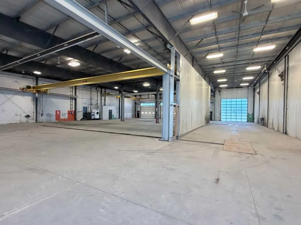 10211 88 Avenue Clairmont AB T8X 5G8