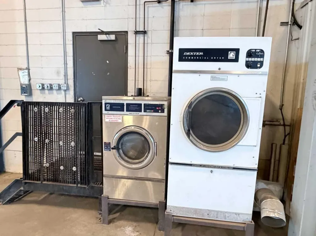 10211 88 Avenue Clairmont AB T8X 5G8