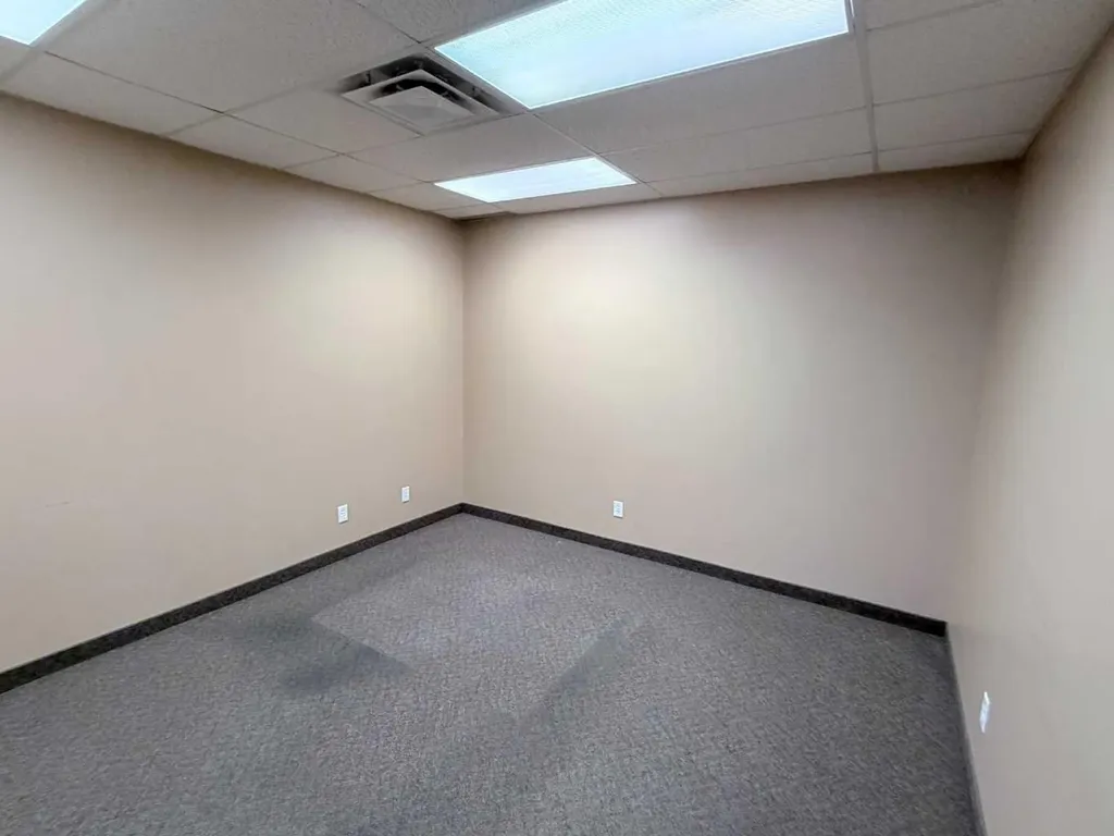 10211 88 Avenue Clairmont AB T8X 5G8