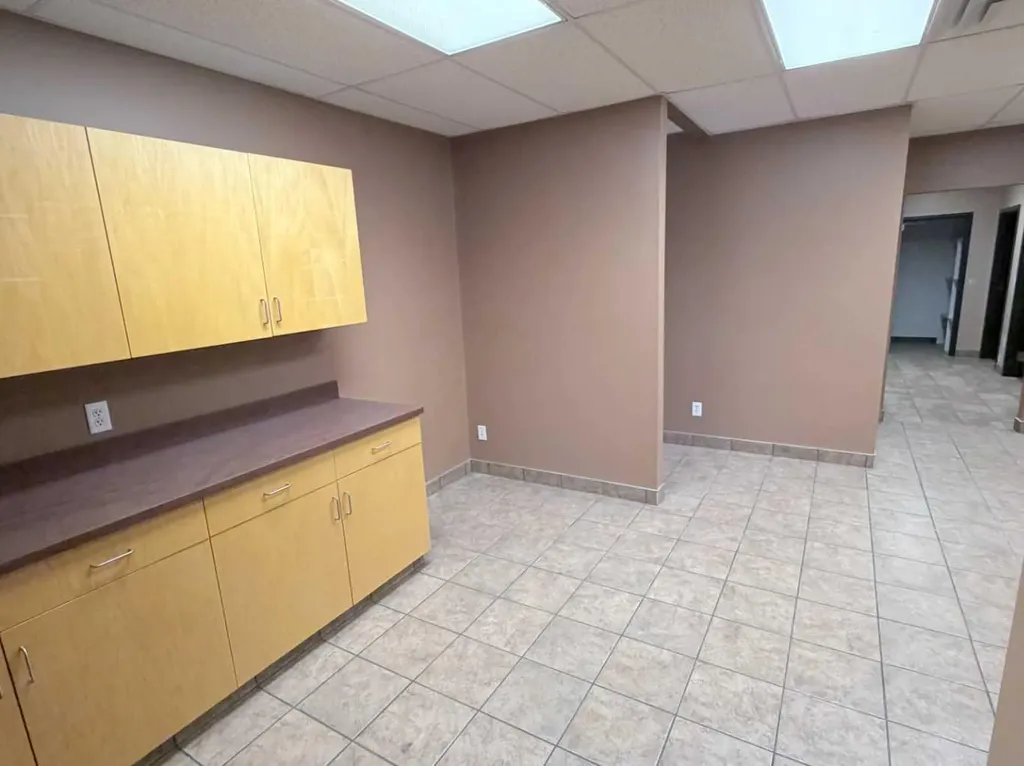 10211 88 Avenue Clairmont AB T8X 5G8
