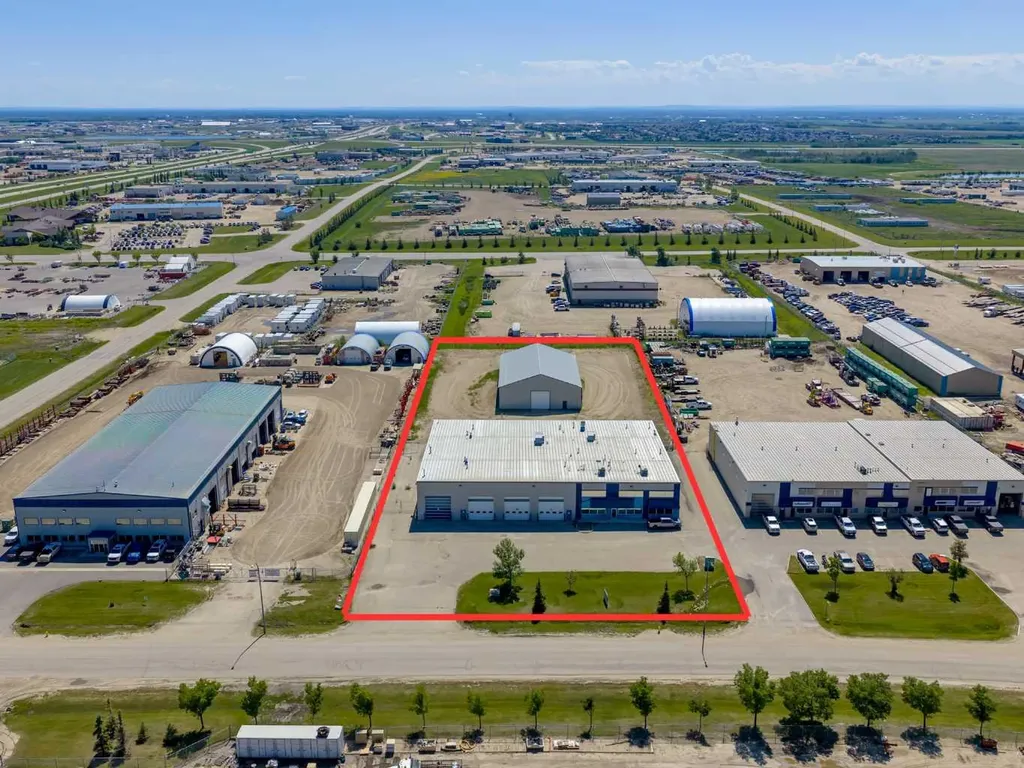 10211 88 Avenue Clairmont AB T8X 5G8