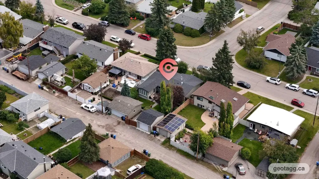 10219 7 Street SW Calgary AB T2W 0G2