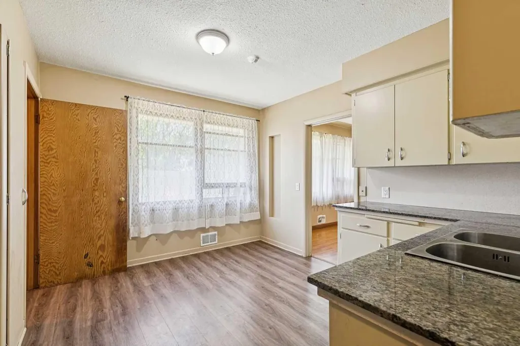 3103 13 Avenue SW Calgary AB T3C 0V3