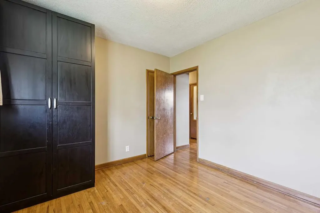 3103 13 Avenue SW Calgary AB T3C 0V3