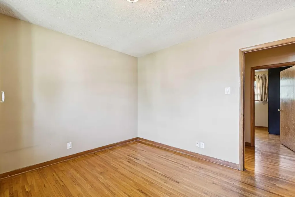 3103 13 Avenue SW Calgary AB T3C 0V3