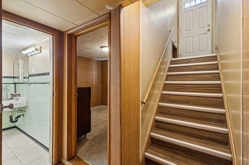 3103 13 Avenue SW Calgary AB T3C 0V3