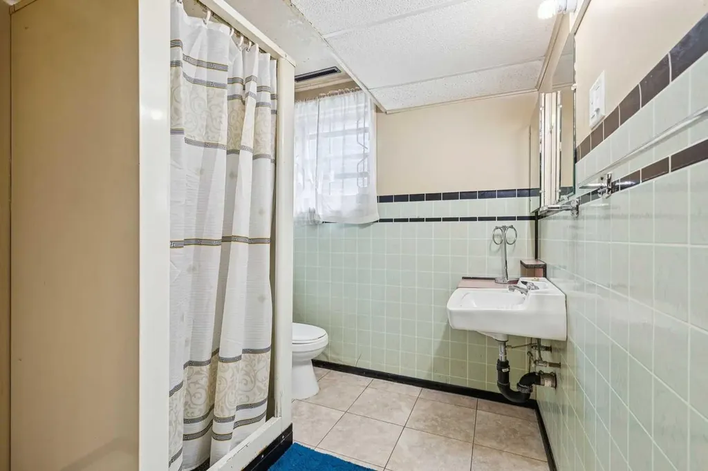 3103 13 Avenue SW Calgary AB T3C 0V3