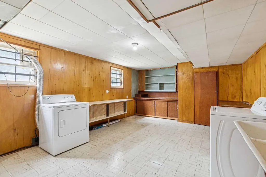 3103 13 Avenue SW Calgary AB T3C 0V3