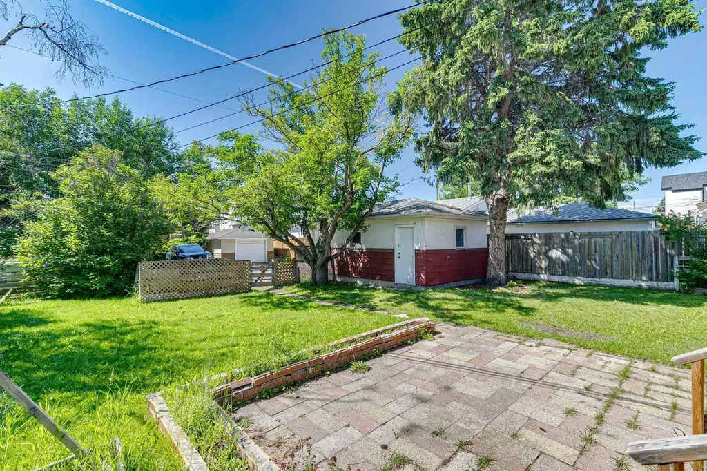 3103 13 Avenue SW Calgary AB T3C 0V3