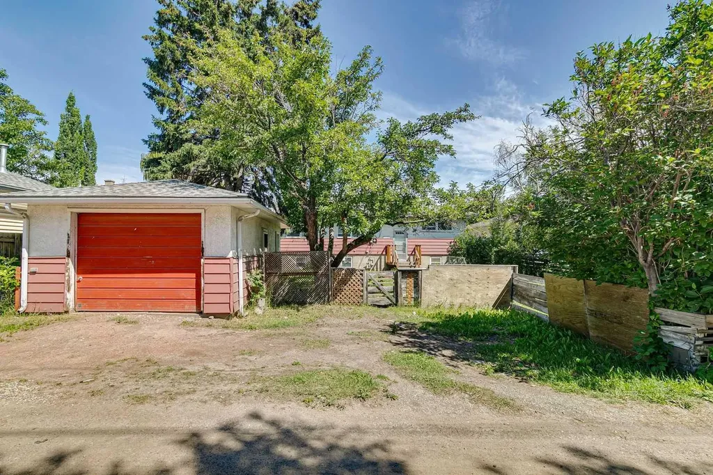 3103 13 Avenue SW Calgary AB T3C 0V3