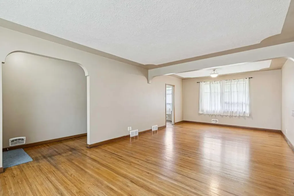 3103 13 Avenue SW Calgary AB T3C 0V3
