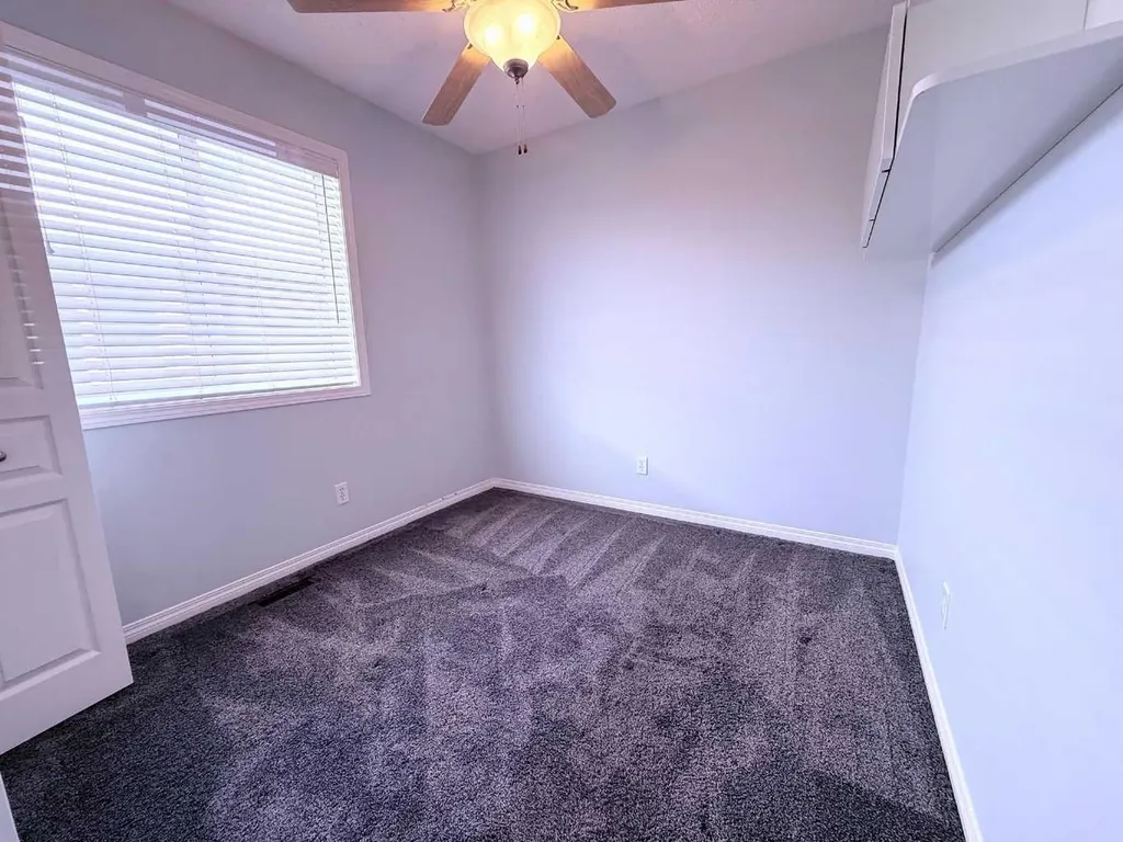 960 Taradale Drive Calgary AB T3J 0E7