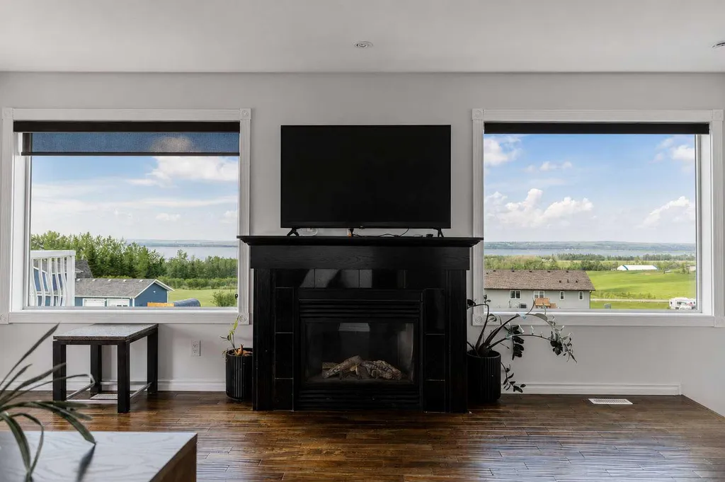 421026 Range Road 284 Rural Ponoka County AB T0C 2J0
