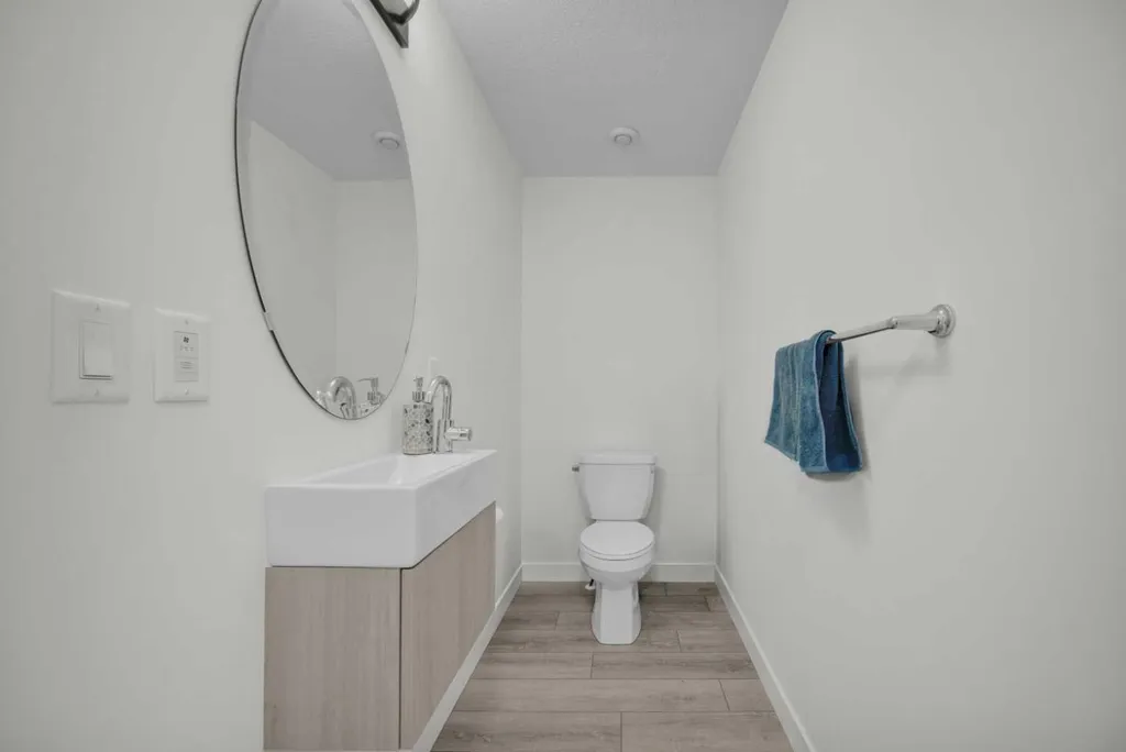 380 Seton Villas SE Calgary AB T3M 3T8