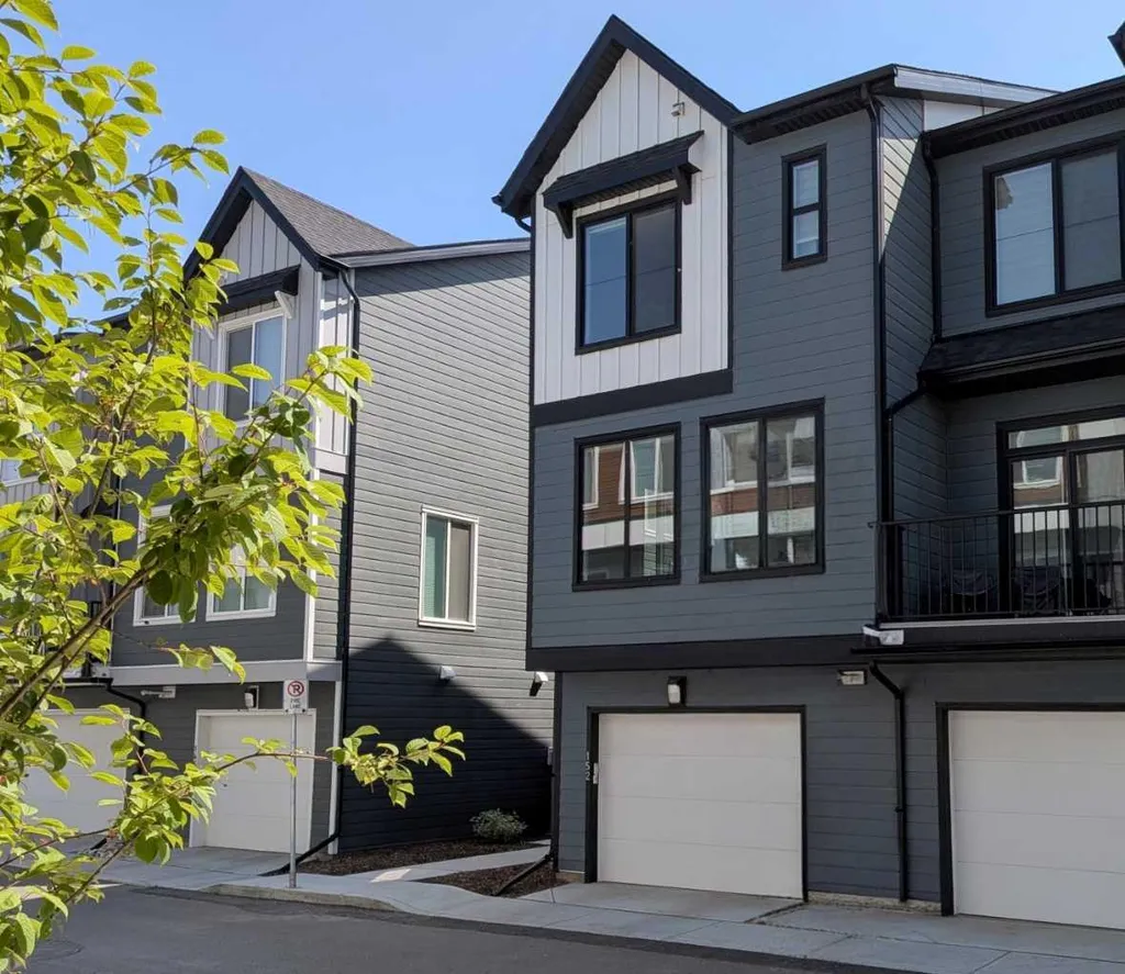 380 Seton Villas SE Calgary AB T3M 3T8