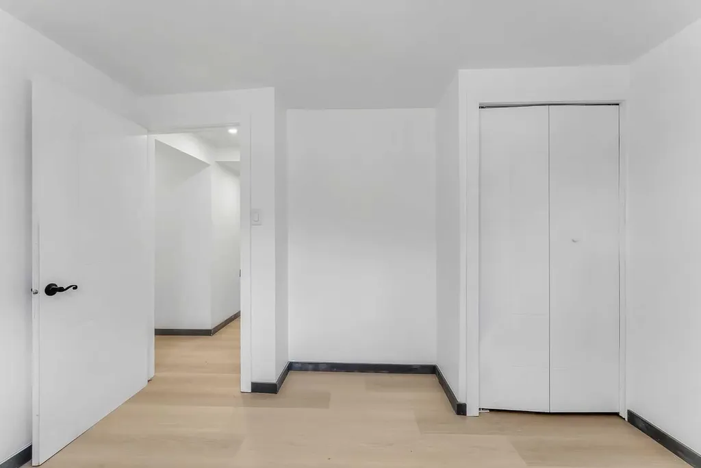 4108 13 Avenue NE Calgary AB T2A 3J8