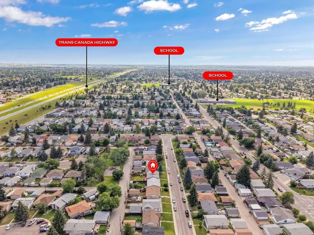 4108 13 Avenue NE Calgary AB T2A 3J8