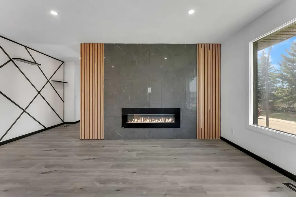 4108 13 Avenue NE Calgary AB T2A 3J8