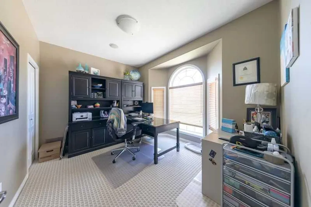 63A Ave Close Lloydminster AB T9V3G5