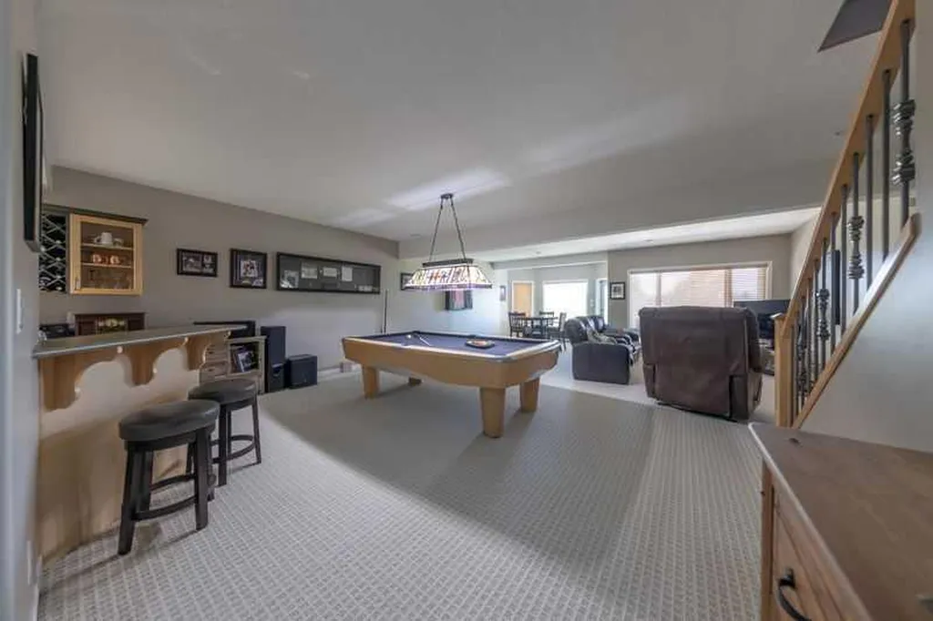 63A Ave Close Lloydminster AB T9V3G5