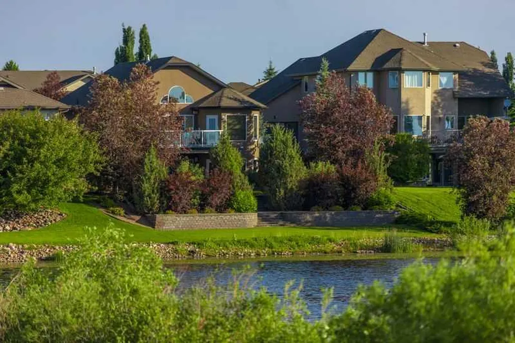 63A Ave Close Lloydminster AB T9V3G5
