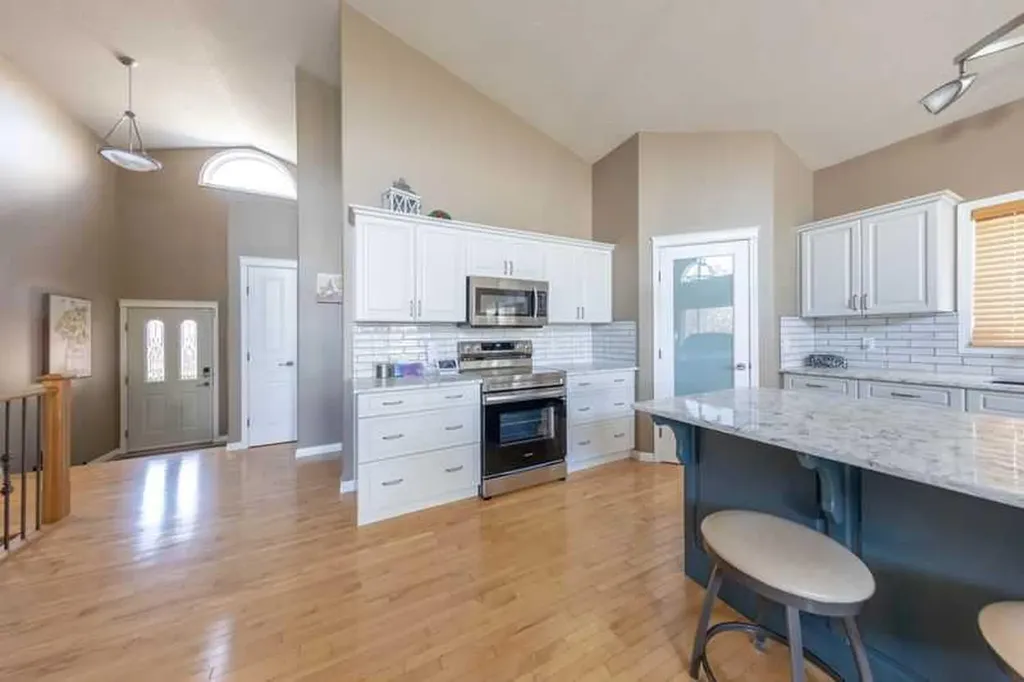 63A Ave Close Lloydminster AB T9V3G5
