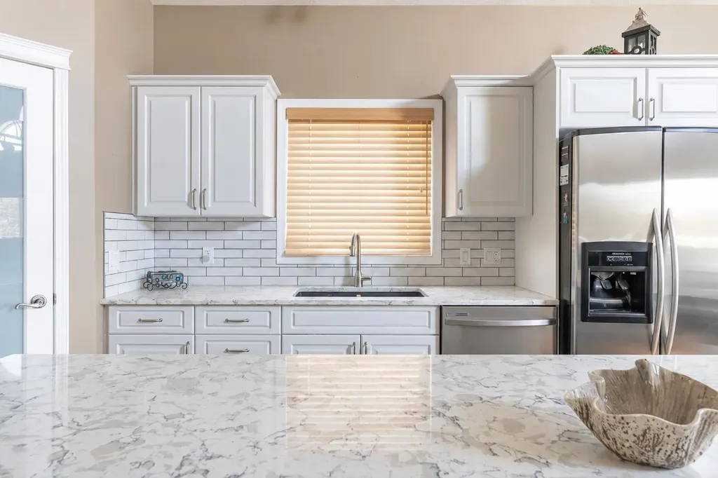 63A Ave Close Lloydminster AB T9V3G5