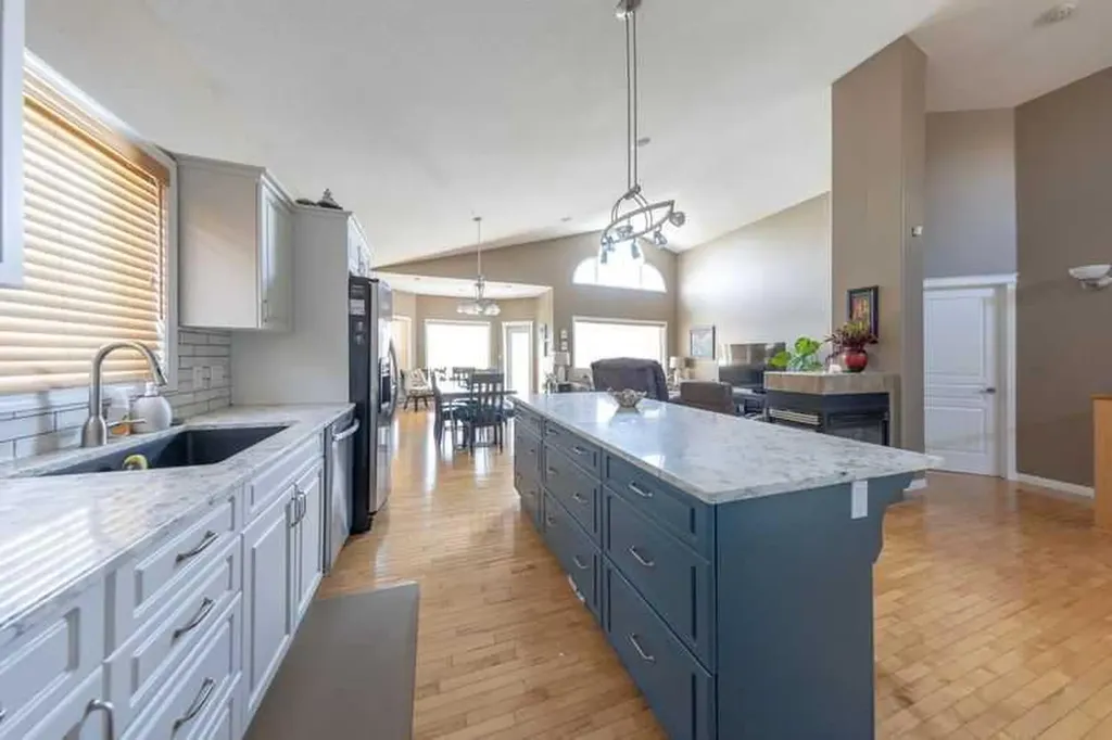 63A Ave Close Lloydminster AB T9V3G5