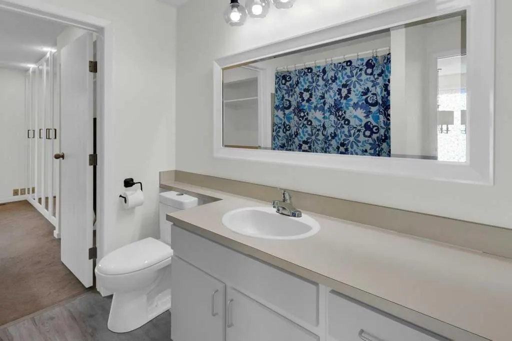 20 Midpark Gardens SE Calgary AB T2X 1N7