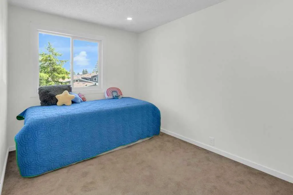 20 Midpark Gardens SE Calgary AB T2X 1N7