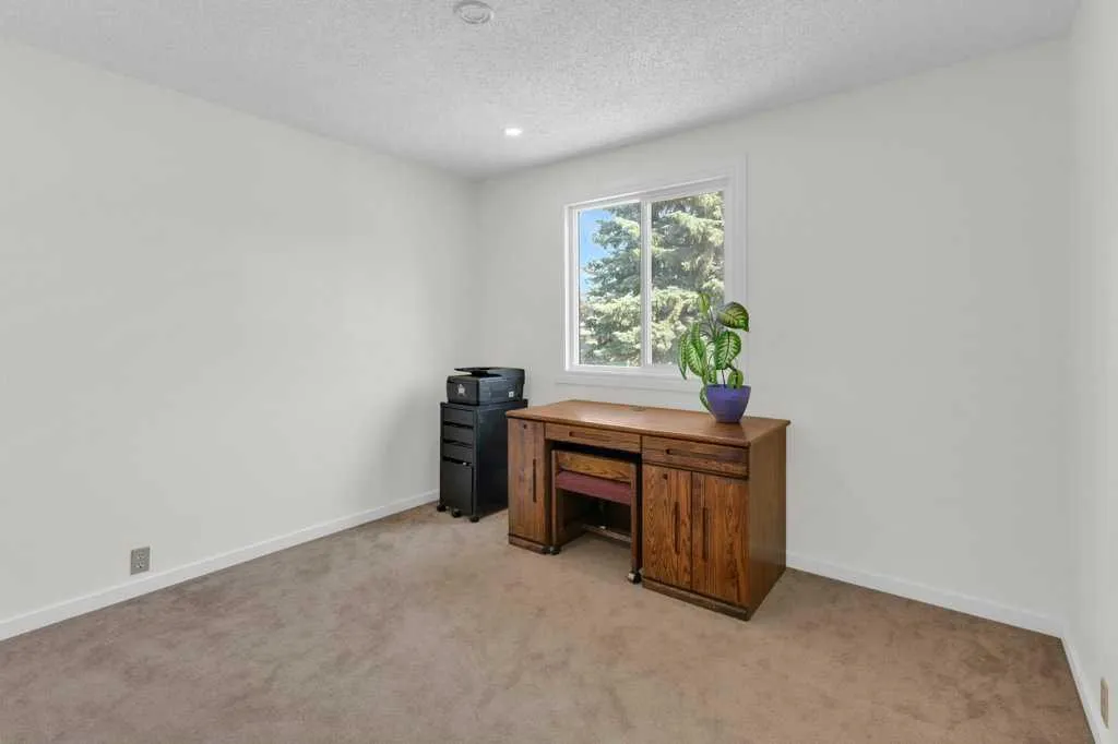 20 Midpark Gardens SE Calgary AB T2X 1N7