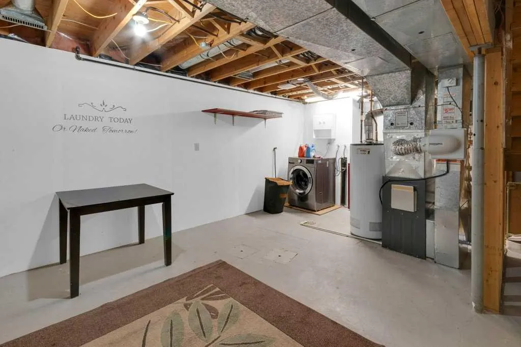 20 Midpark Gardens SE Calgary AB T2X 1N7
