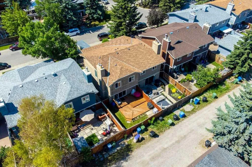 20 Midpark Gardens SE Calgary AB T2X 1N7