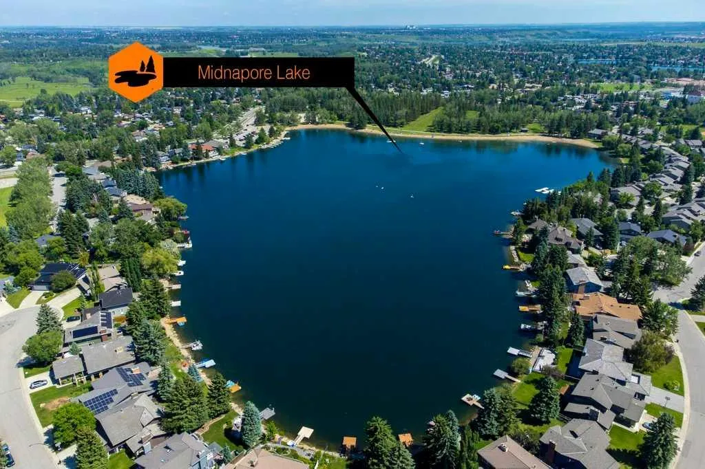 20 Midpark Gardens SE Calgary AB T2X 1N7