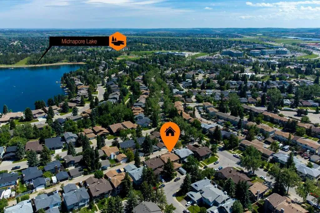 20 Midpark Gardens SE Calgary AB T2X 1N7