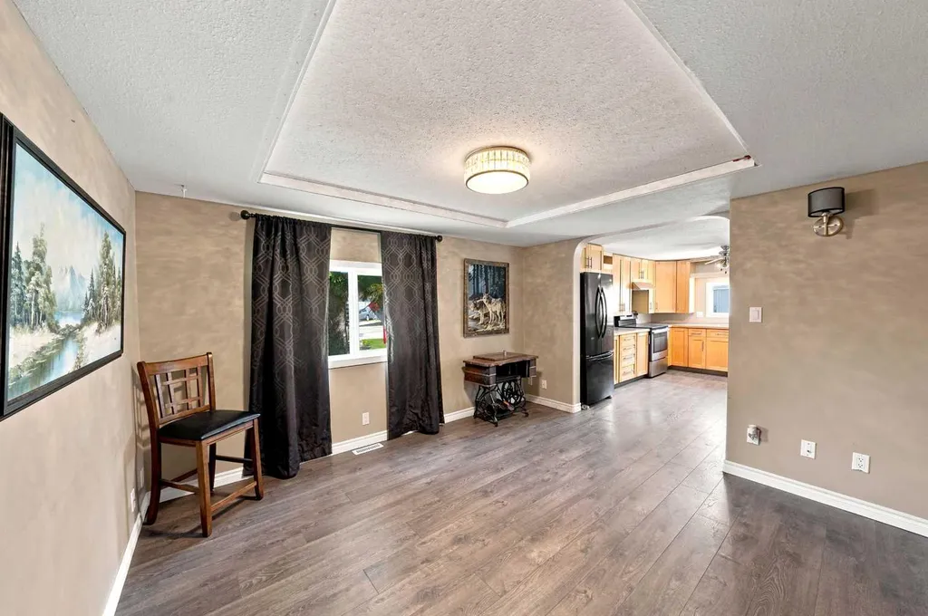 4516 48 Avenue Sylvan Lake AB T4S 1L8