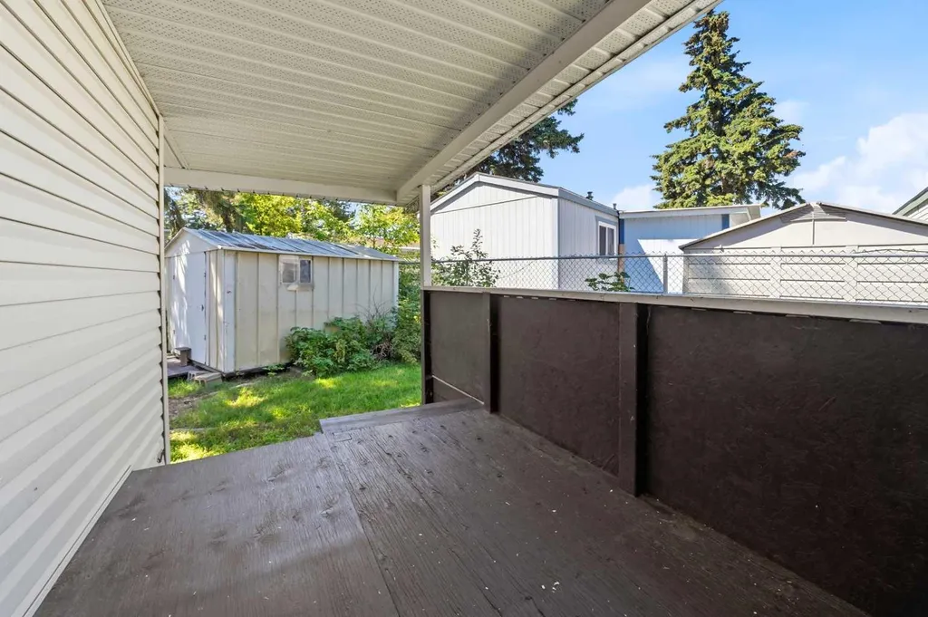 4516 48 Avenue Sylvan Lake AB T4S 1L8