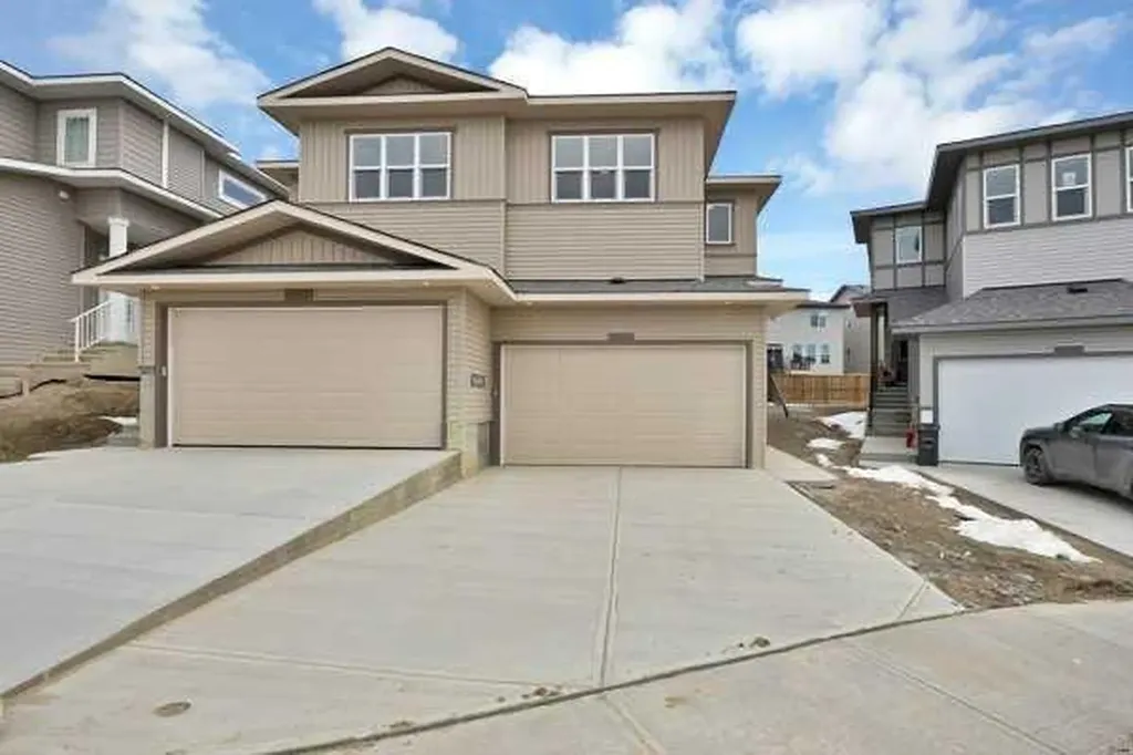 86 Heritage Circle Cochrane AB t4c3g9
