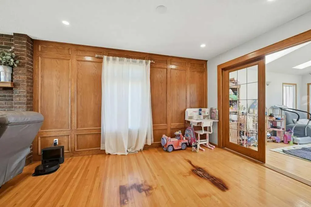 2415 Vista Crescent NE Calgary AB T2E 6J2