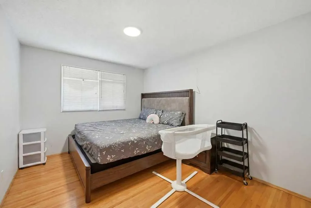 2415 Vista Crescent NE Calgary AB T2E 6J2