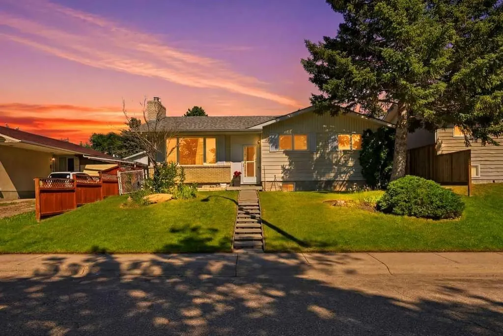 2415 Vista Crescent NE Calgary AB T2E 6J2