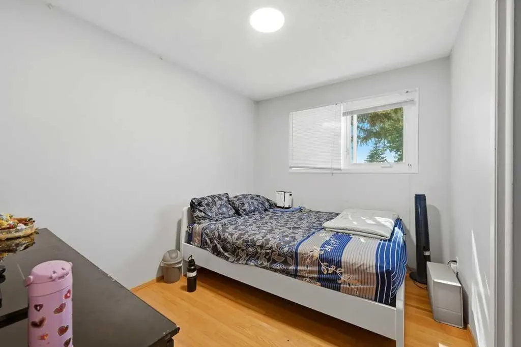 2415 Vista Crescent NE Calgary AB T2E 6J2