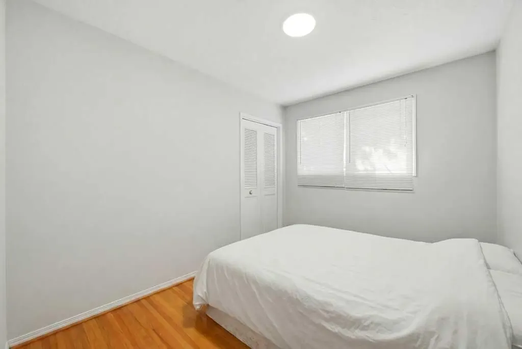 2415 Vista Crescent NE Calgary AB T2E 6J2