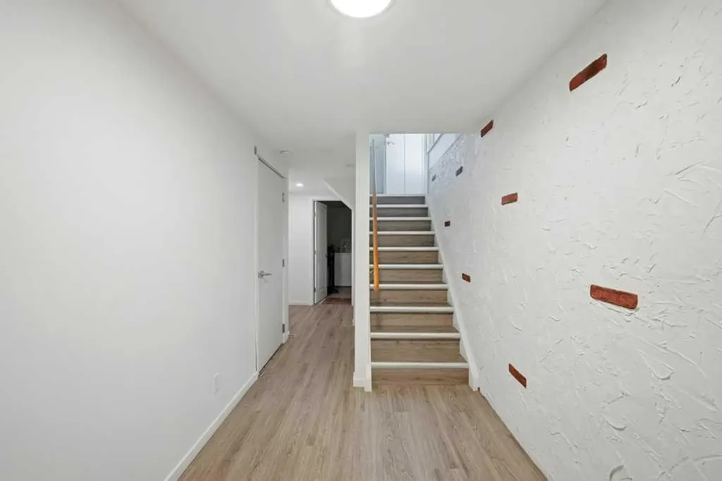 2415 Vista Crescent NE Calgary AB T2E 6J2